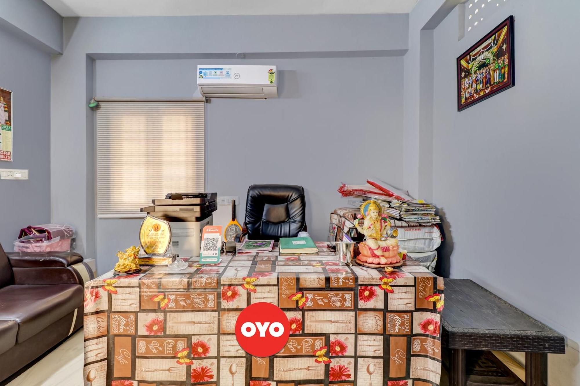 Oyo Vnr Convention Hotel Guntūr Eksteriør billede